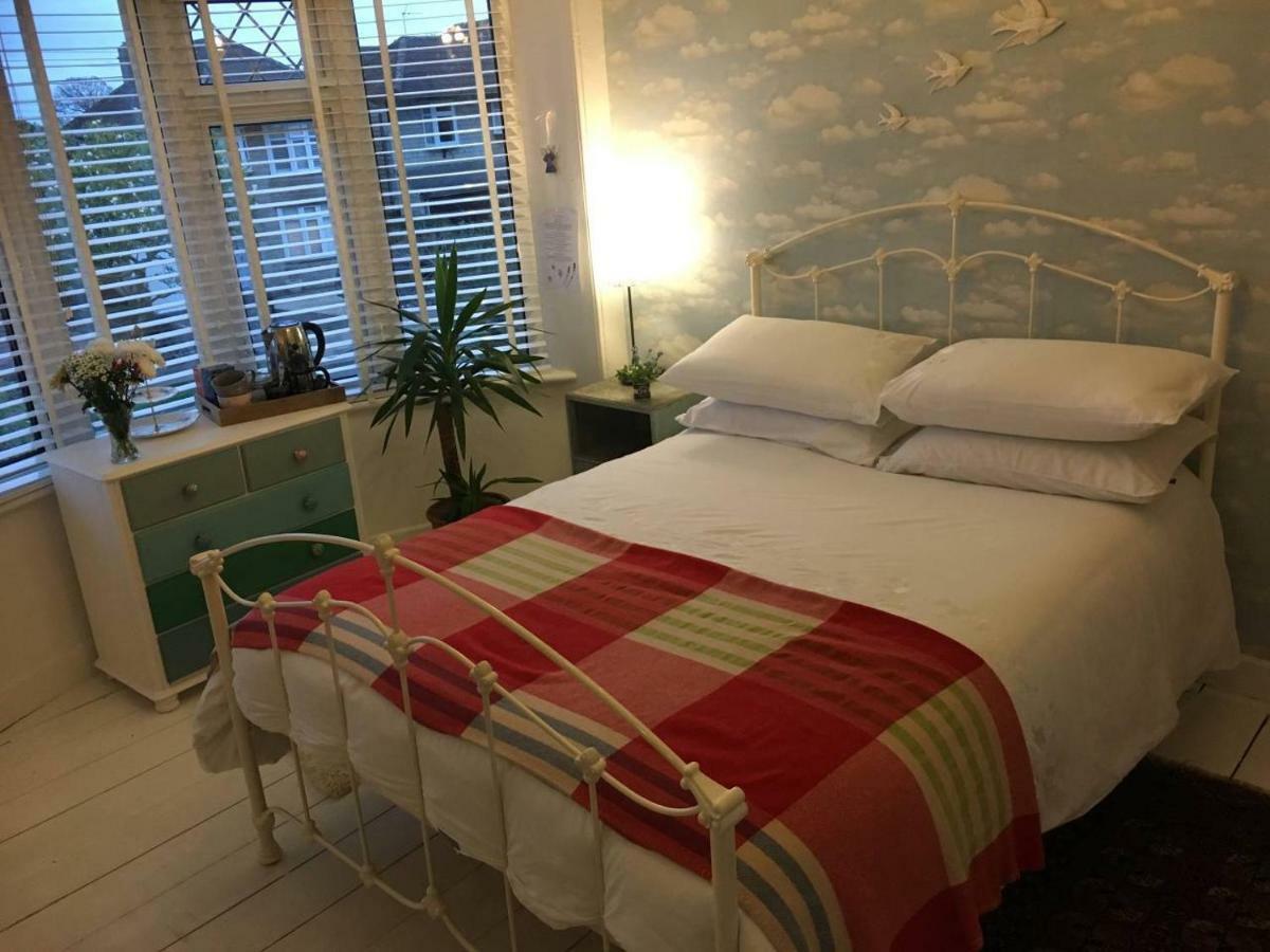 Heavenly Retreat Apartment Corsham Bagian luar foto