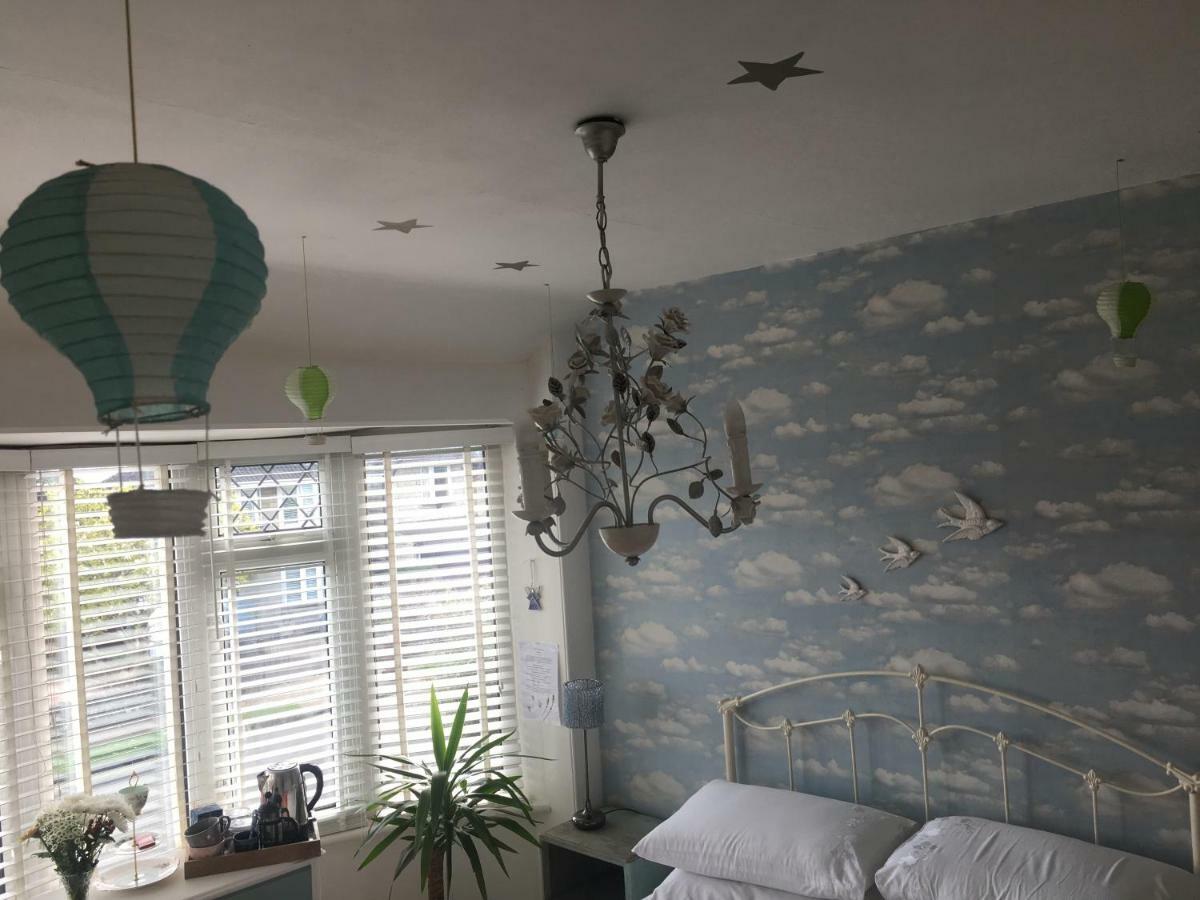 Heavenly Retreat Apartment Corsham Bagian luar foto